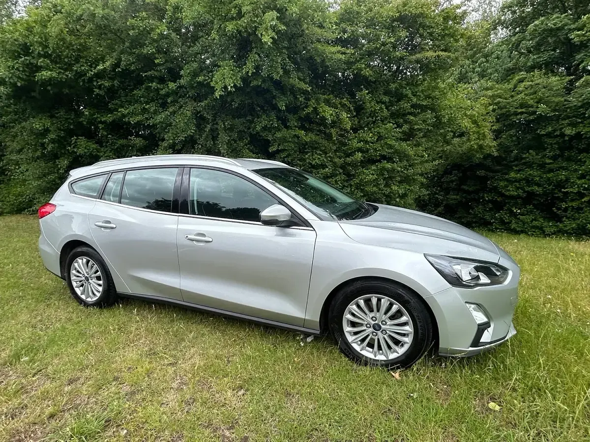 Used Ford Focus Titanium 150 HP (110 kW) 2019 Silver Estate