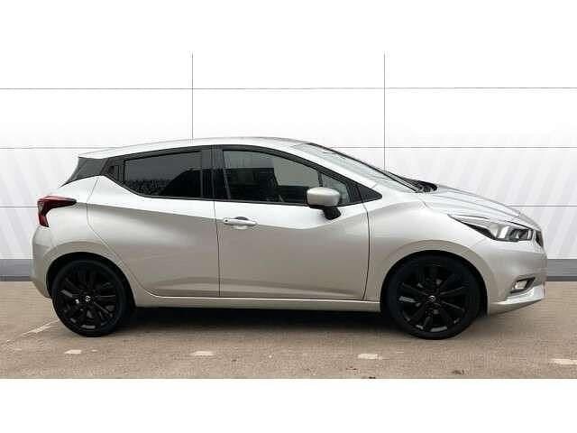 Used Nissan Micra Tekna 90 HP (66 kW) 2017 Silver Hatchback