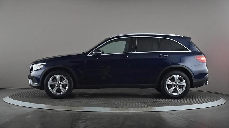 Used Mercedes GLC250 204 HP (150 kW) 2018 Blue SUV