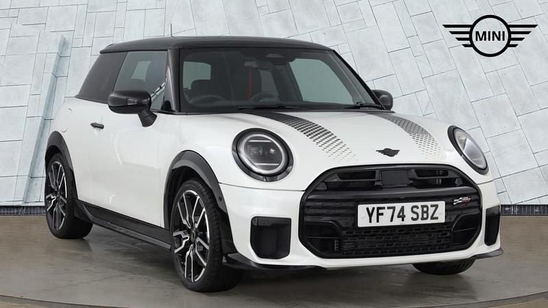 Used Mini Cooper Hatch 154 HP (113 kW) 2024 White Hatchback