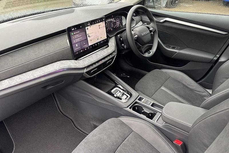 Used Skoda Octavia SE L 110 HP (80 kW) 2025 Graphite grey metallic Hatchback