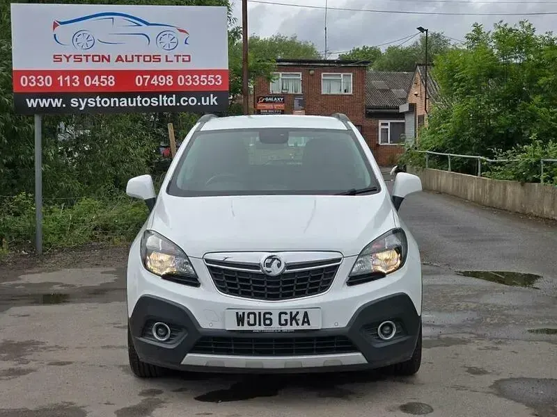 Used Vauxhall Mokka 140 HP (102 kW) 2016 White SUV
