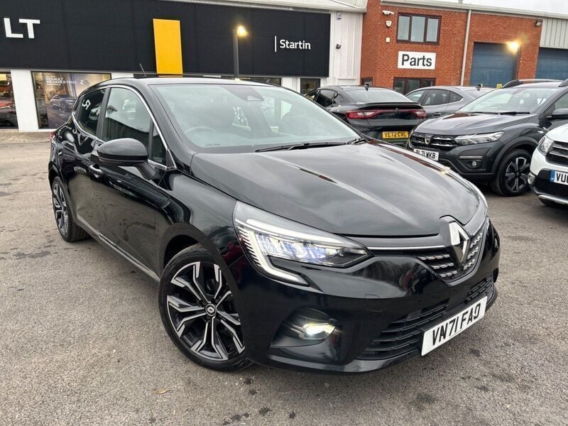 Black Used 2021 Renault Clio V Version S Hatchback | £14,950 (Expensive) - Image 1/4