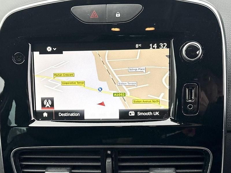 Used Renault Clio IV Iconic 90 HP (66 kW) 2019 Black Hatchback