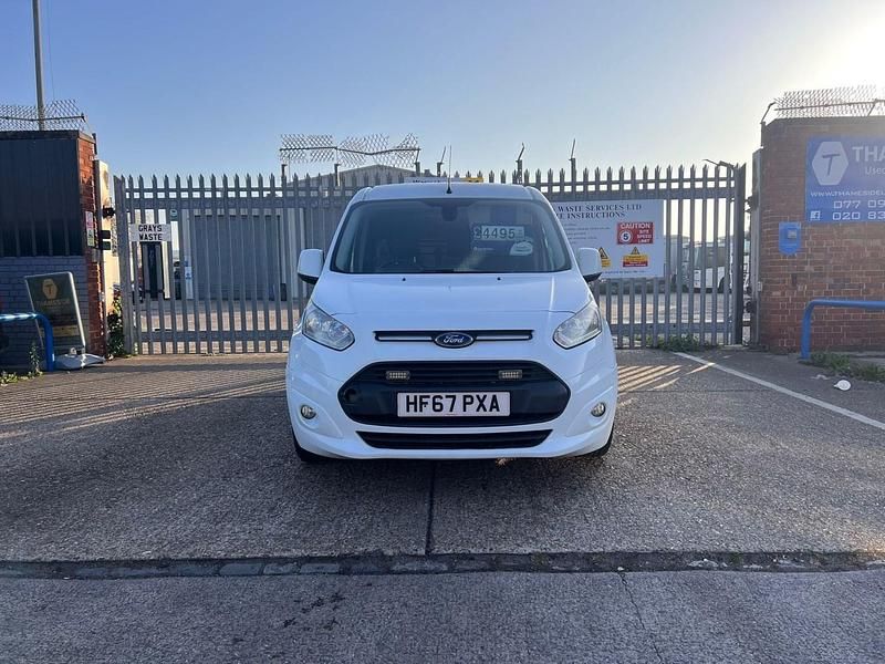 Used Ford Transit Connect Limited 120 HP (88 kW) 2017 White MPV