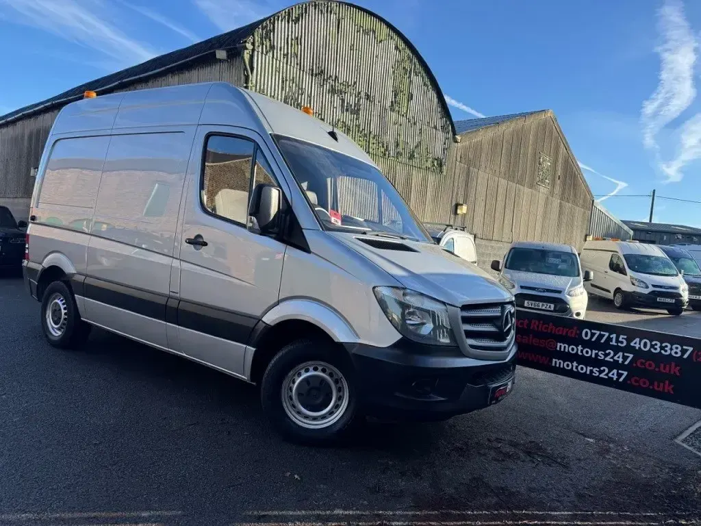 Używany Mercedes Sprinter 2018 Srebrny Van