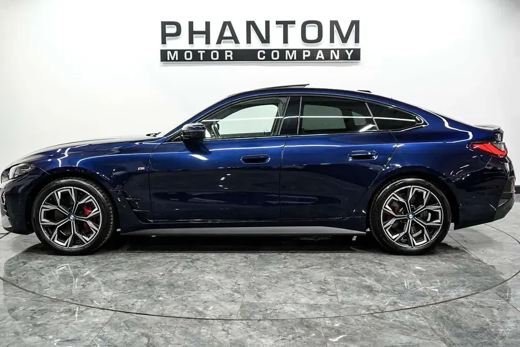 Usado BMW 420 M Sport 184 CV (135 kW) 2022 Azul Utilitario