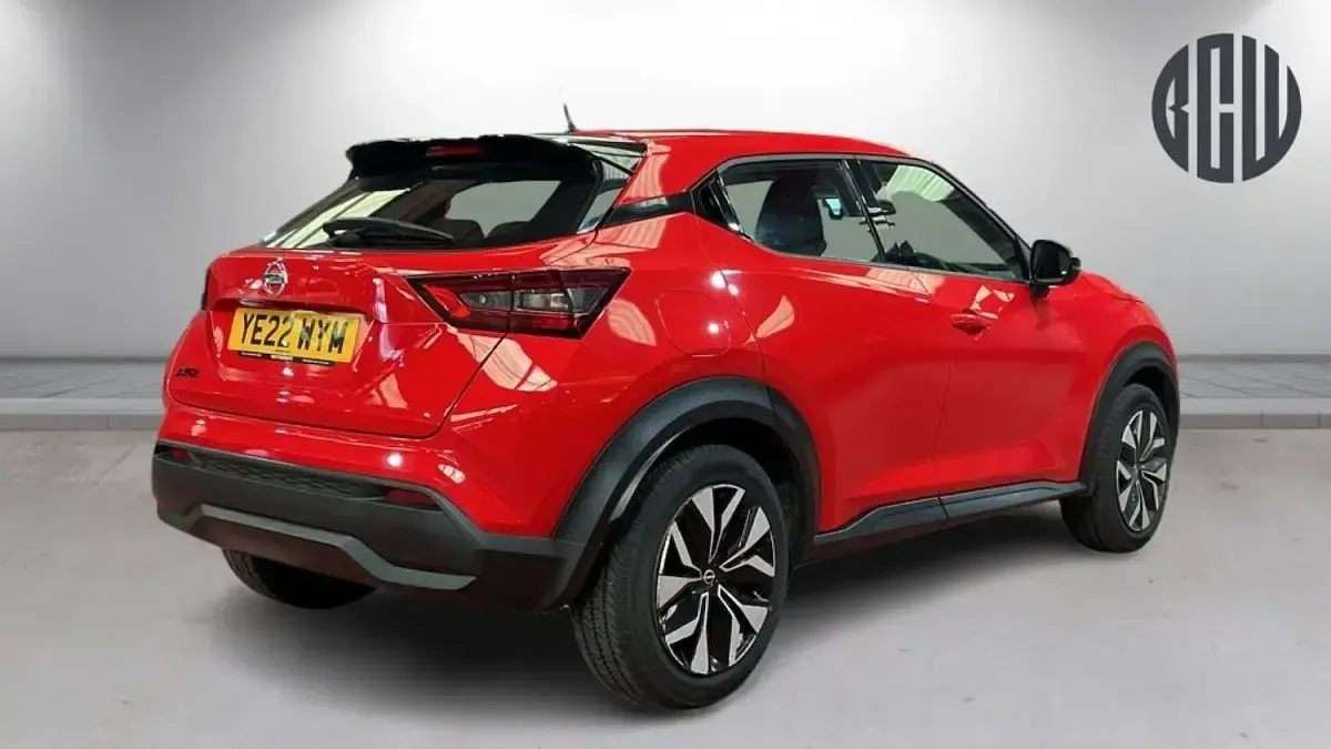 Used Nissan Juke Acenta 114 HP (83 kW) 2022 Red SUV