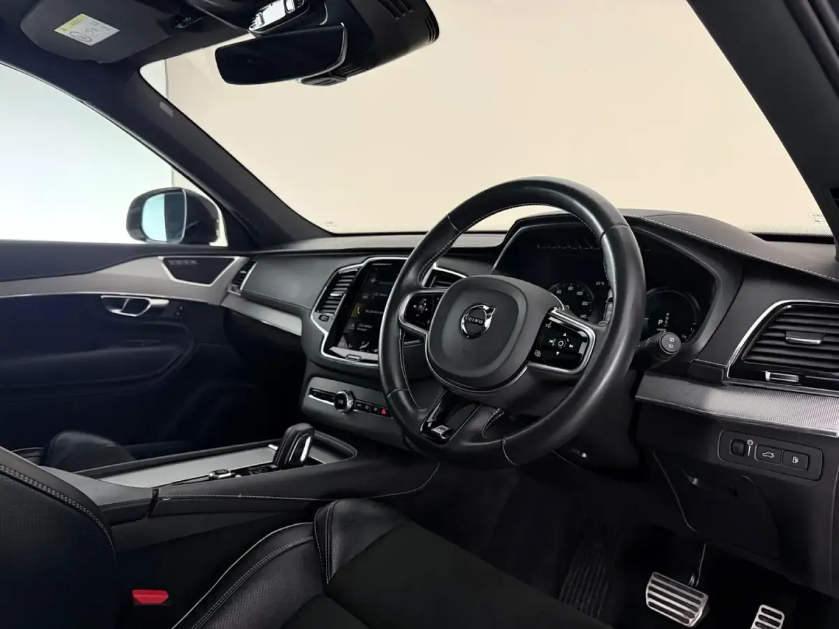 Used Volvo XC90 R-Design 390 HP (286 kW) 2019 Grey SUV