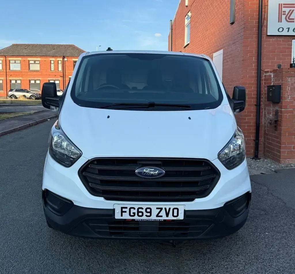 Used Ford Transit Custom 105 HP (77 kW) 2019 White
