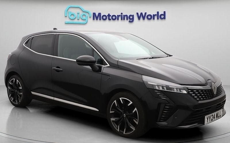 Black Used 2024 Renault Clio V Techno Hatchback | £14,314 (Good price) - Image 1/4