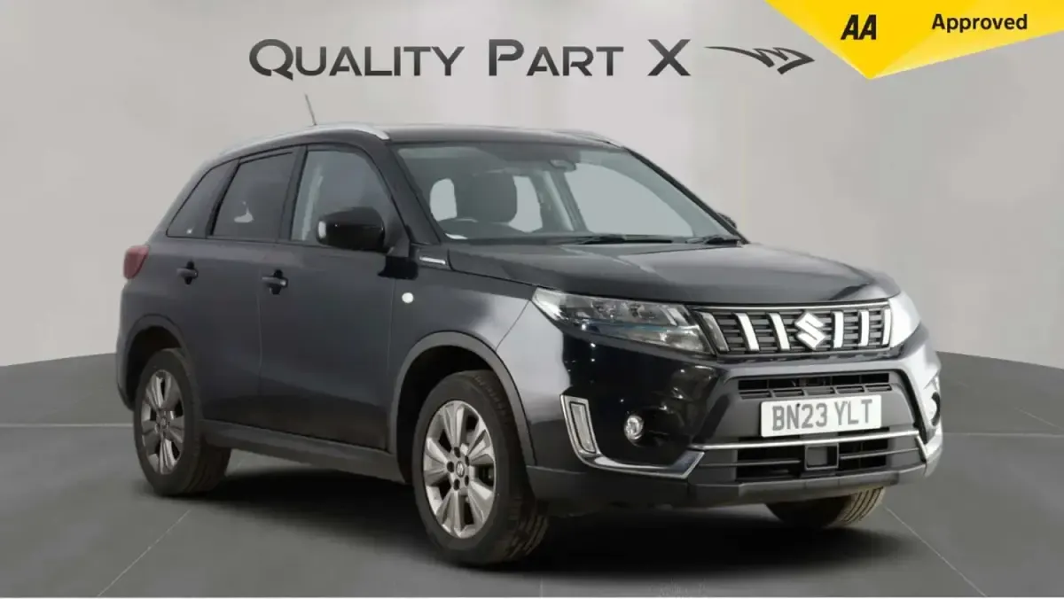Second-hand Suzuki Vitara SZ-T 116 CP (85 kW) 2023 Negru SUV