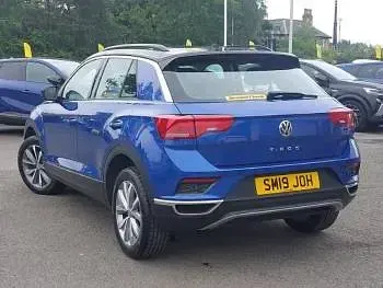 Used VW T-Roc SE 150 HP (110 kW) 2019 Blue SUV