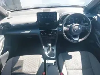 Used Toyota Yaris Hybrid Design 116 HP (85 kW) 2022 Black Estate