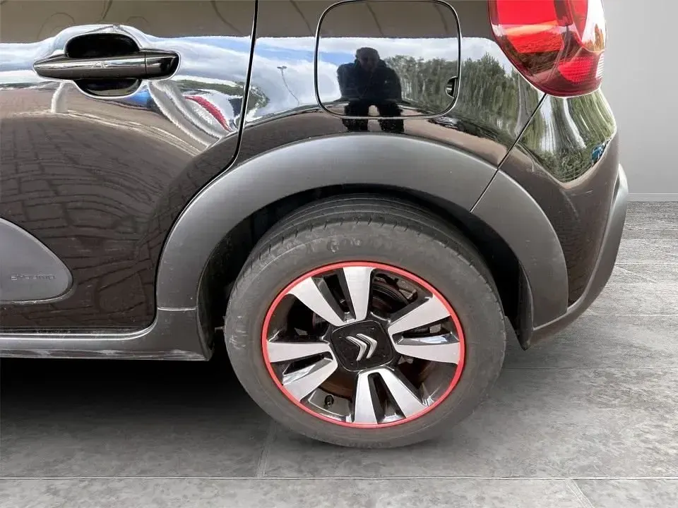 Gebraucht Citroën C3 Flair 110 PS (80 kW) 2018 Schwarz Kleinwagen