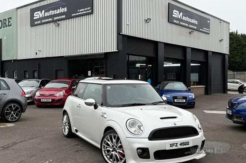 Black Used 2011 Mini Cooper S Hatch Hatchback | £5,950 (Fair price) - Image 1/1