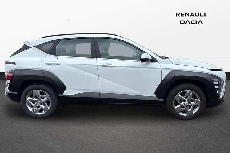 Used Hyundai Kona Advanced 117 HP (86 kW) 2023 White SUV