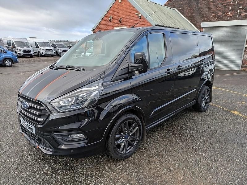 Używany Ford Transit Custom Sport 185 KM (136 kW) 2019 Czarny Van