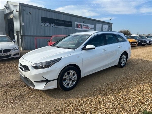 White Used 2022 Kia Ceed Sportswagon 2 Estate | £10,790 (Fair price) - Image 1/1