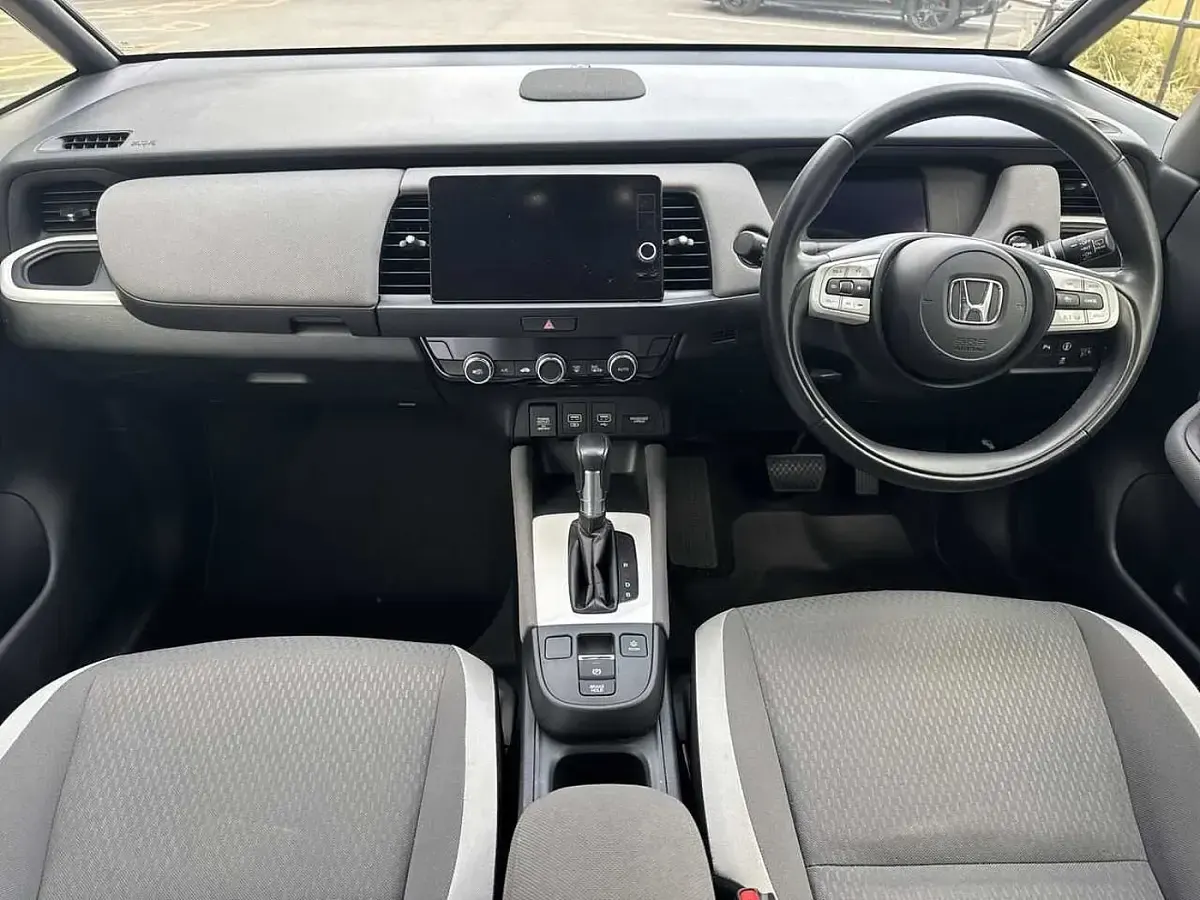 Used Honda Jazz Hybrid 109 HP (80 kW) 2021 Red Hatchback
