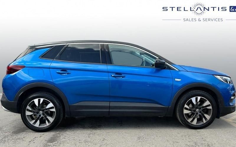 Used Vauxhall Grandland X SRi 131 HP (96 kW) 2021 SUV