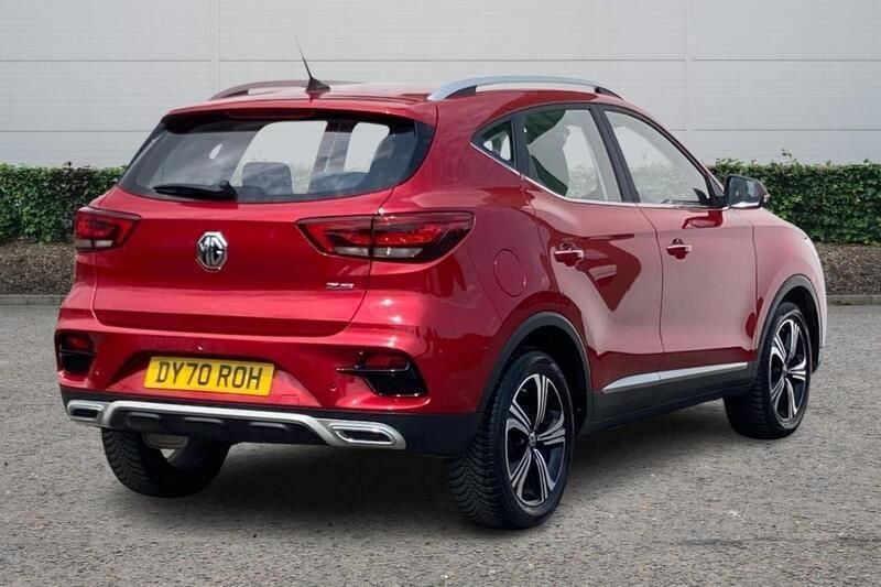 Red Used 2020 MG ZS Excite Sedan | £10,712 (Fair price) - Image 1/3