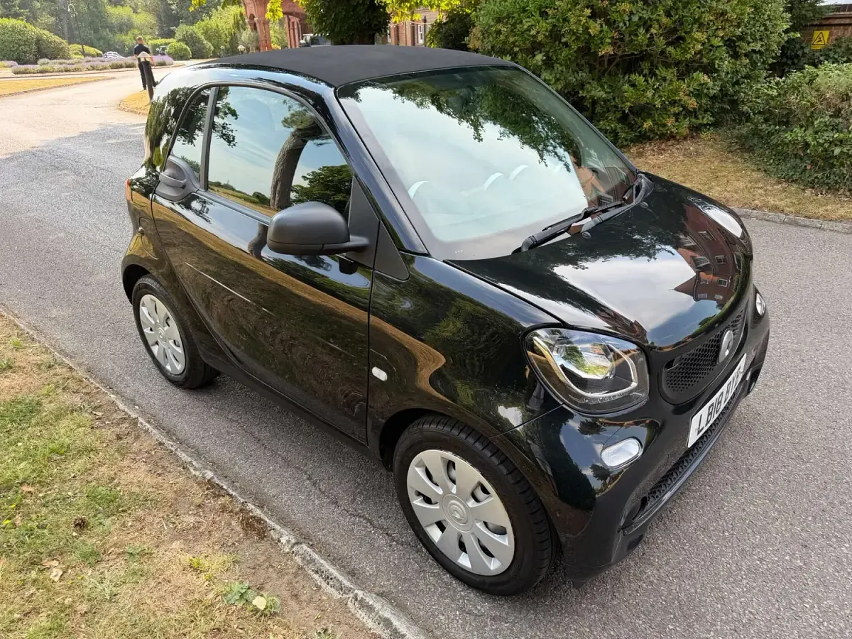 Used Smart ForTwo Coupé Pure 71 HP (52 kW) 2018 Black Coupe