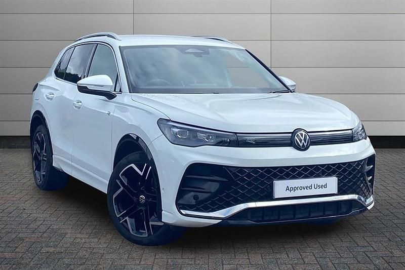 Used VW Tiguan R-line 150 HP (110 kW) 2025 Pure white SUV