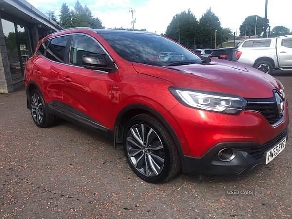 Red Used 2016 Renault Kadjar Signature SUV | £8,950 (Fair price) - Image 1/4