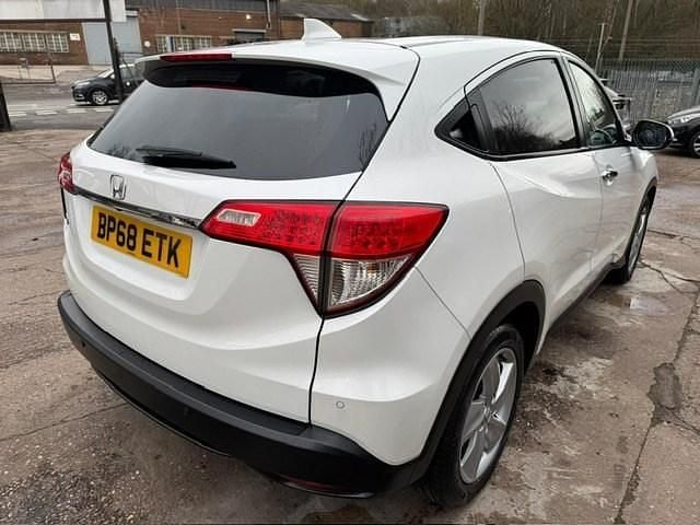 Used Honda HR-V SE 2018 White SUV