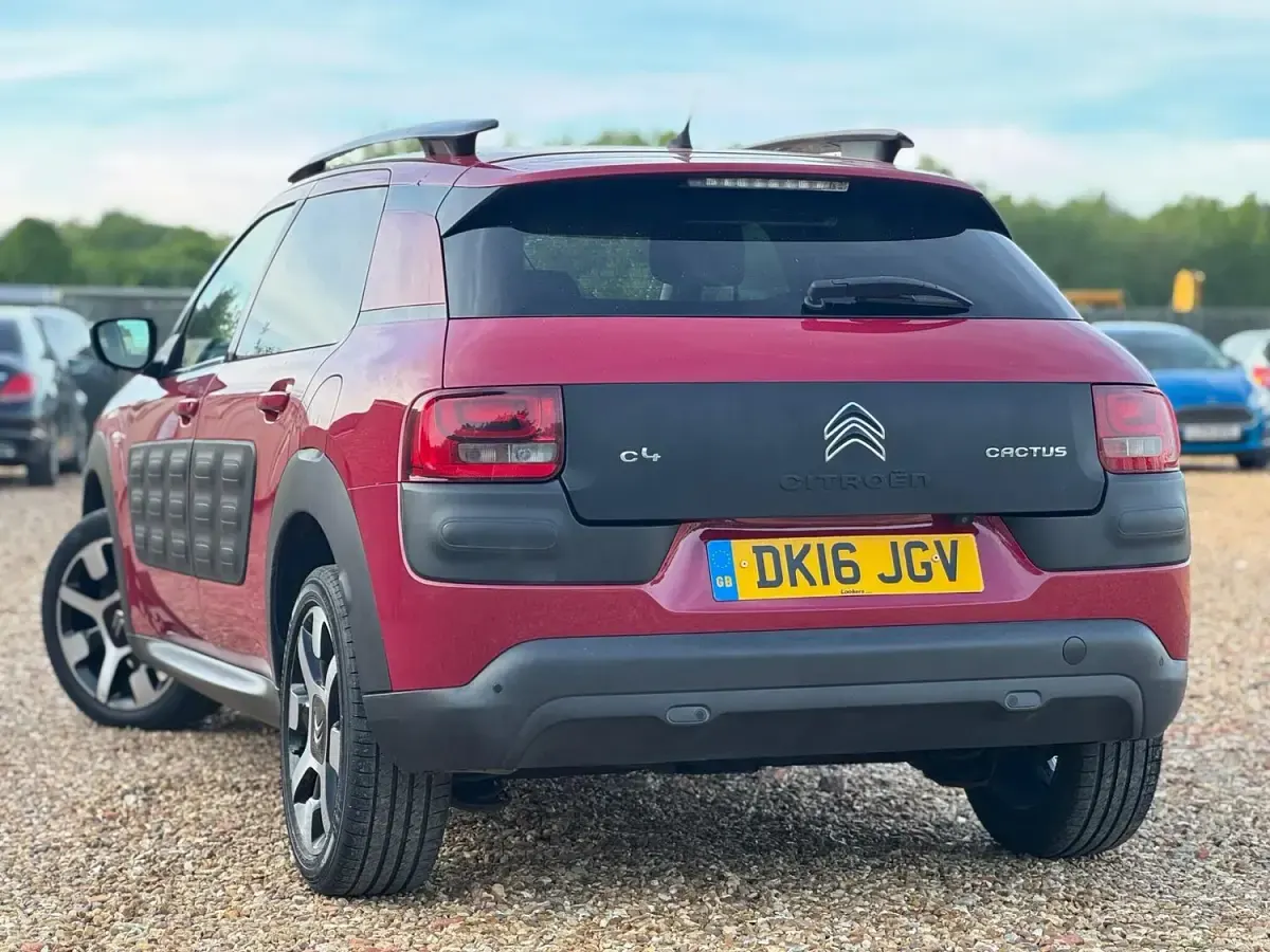 Used Citroën C4 Cactus Flair 2016 Red Hatchback