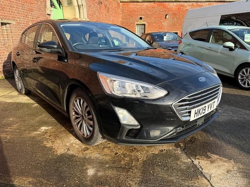 Used Ford Focus Titanium 125 HP (91 kW) 2019 Black Hatchback