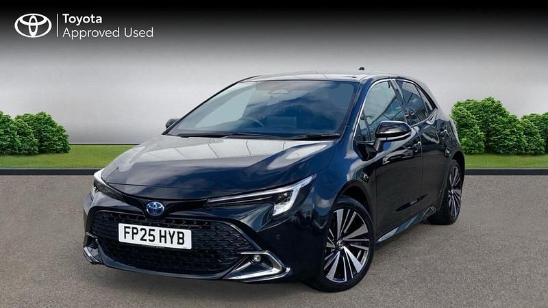 Used Toyota Corolla Design 140 HP (102 kW) 2025 Eclipse black Hatchback