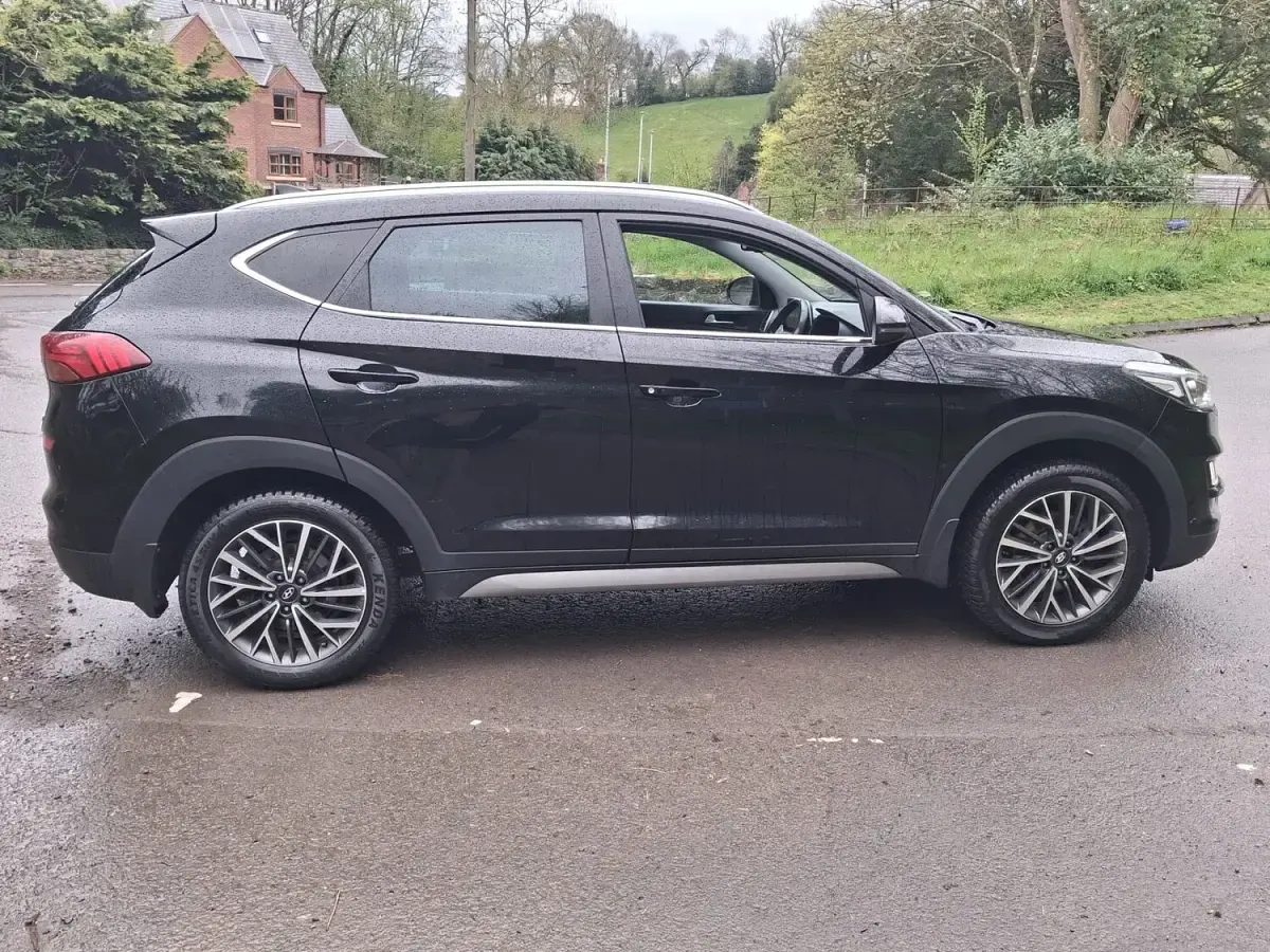 Used Hyundai Tucson Premium 115 HP (84 kW) 2018 Black SUV