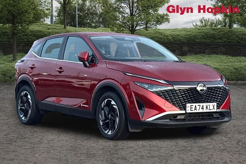 Red Used 2024 Nissan Qashqai Acenta Premium SUV | £22,175 (Good price) - Image 1/4