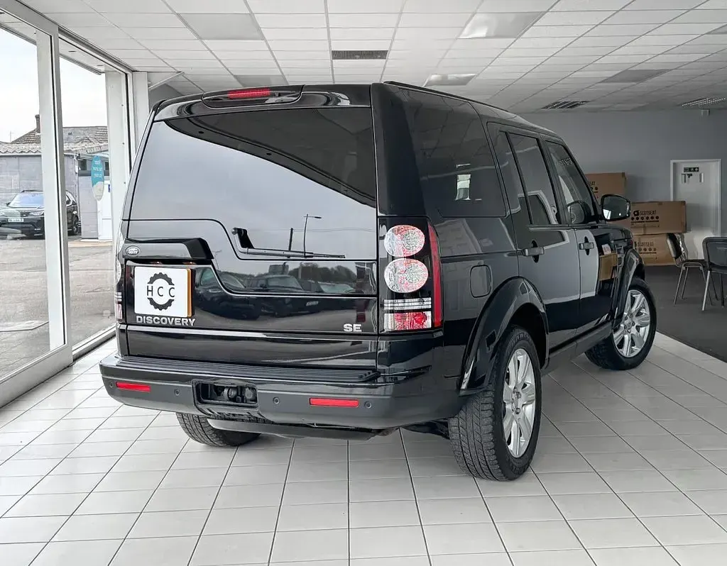 Used Land Rover Discovery 4 SE 306 HP (225 kW) 2016 Black SUV