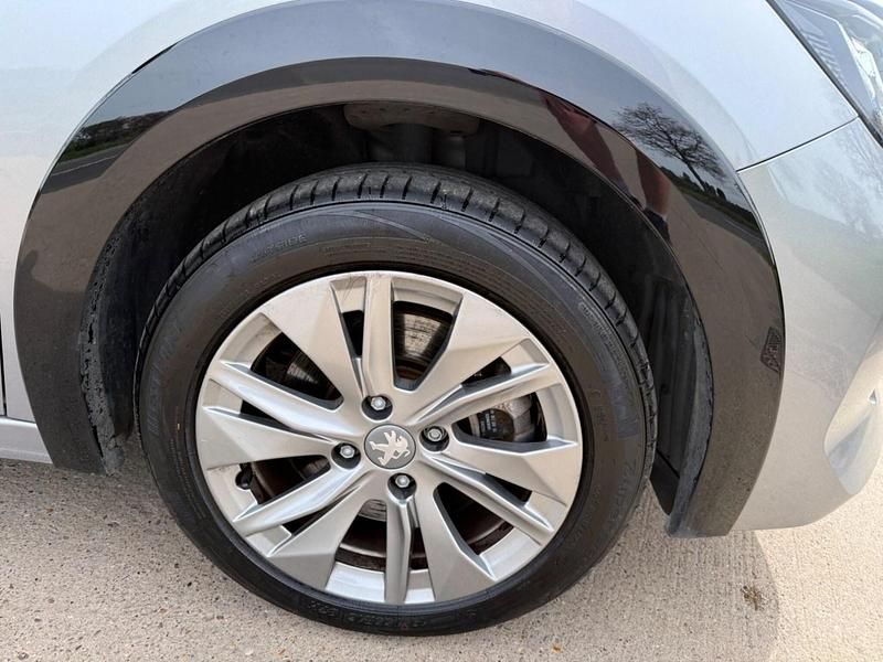 Used Peugeot e-208 Active Premium 100 kW (136 HP) 2021 Grey Hatchback