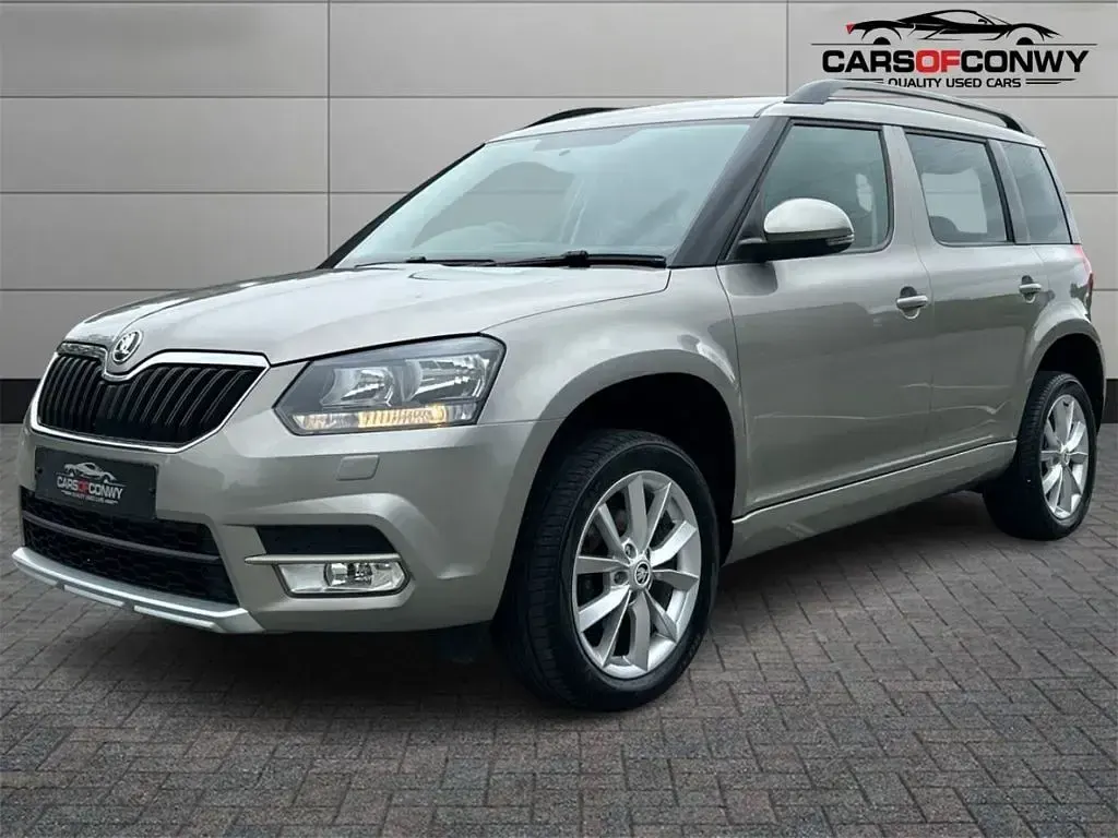 Used Skoda Yeti SE 110 HP (80 kW) 2015 Beige SUV