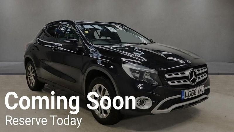 Used Mercedes GLA200 Executive 156 HP (114 kW) 2018 Black SUV