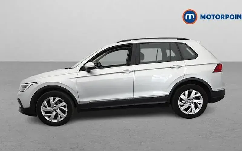 Used VW Tiguan Life 150 HP (110 kW) 2023 Silver SUV