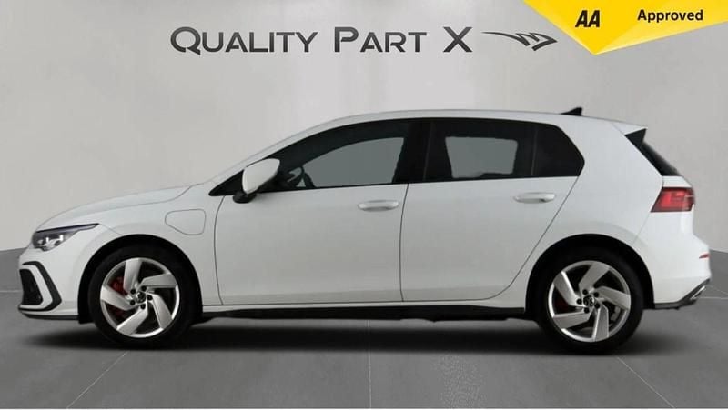 Used VW Golf VII GTE 204 HP (150 kW) 2021 White Hatchback