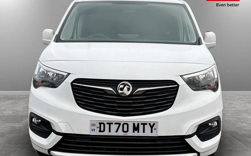 Used Vauxhall Combo Sportive 101 HP (74 kW) 2021 MPV