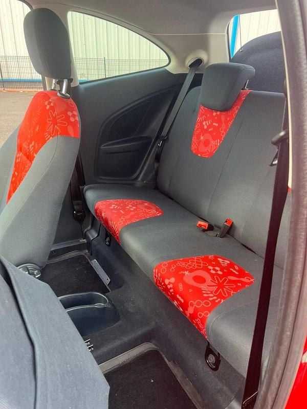 Used Ford Ka 69 HP (50 kW) 2014 Red Hatchback