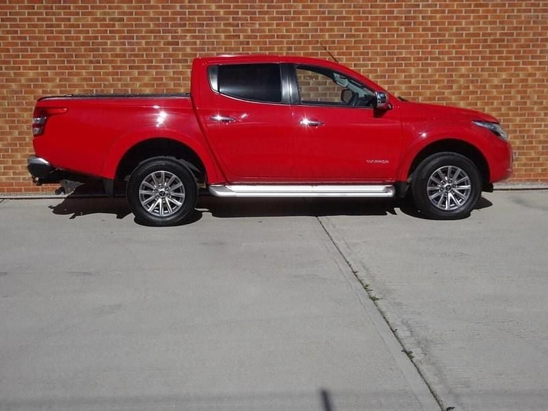 Used Mitsubishi L200 Warrior 2019 Red Pickup