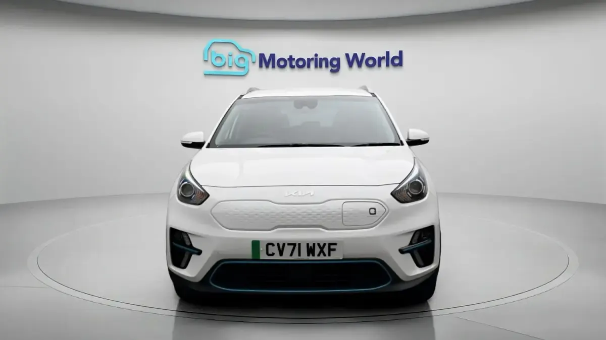 Used Kia Niro 150 kW (204 HP) 2021 White SUV