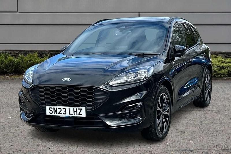 Second-hand Ford Kuga ST-Line X 225 CP (165 kW) 2023 Negru SUV
