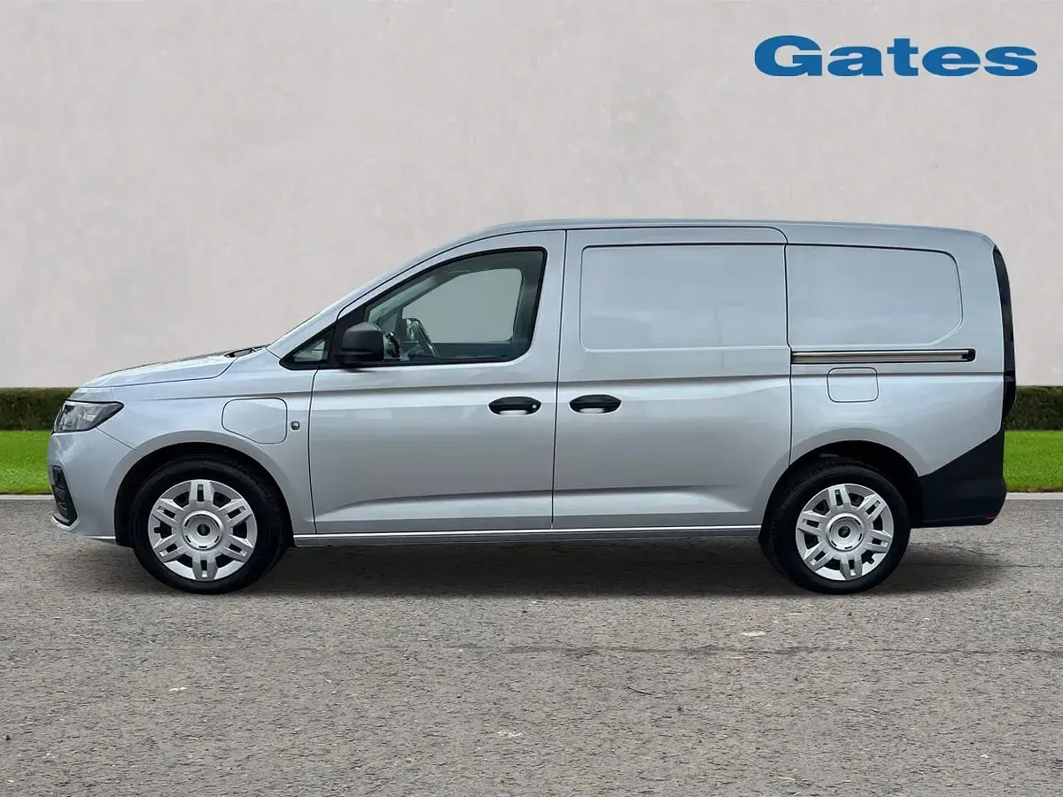 Used Ford Transit Connect Trend 150 HP (110 kW) 2025 Silver MPV