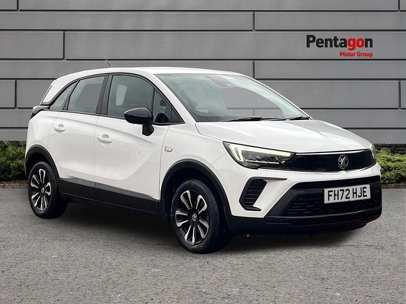 White Used 2023 Vauxhall Crossland Design Edition SUV | £9,745 (Good price) - Image 1/4