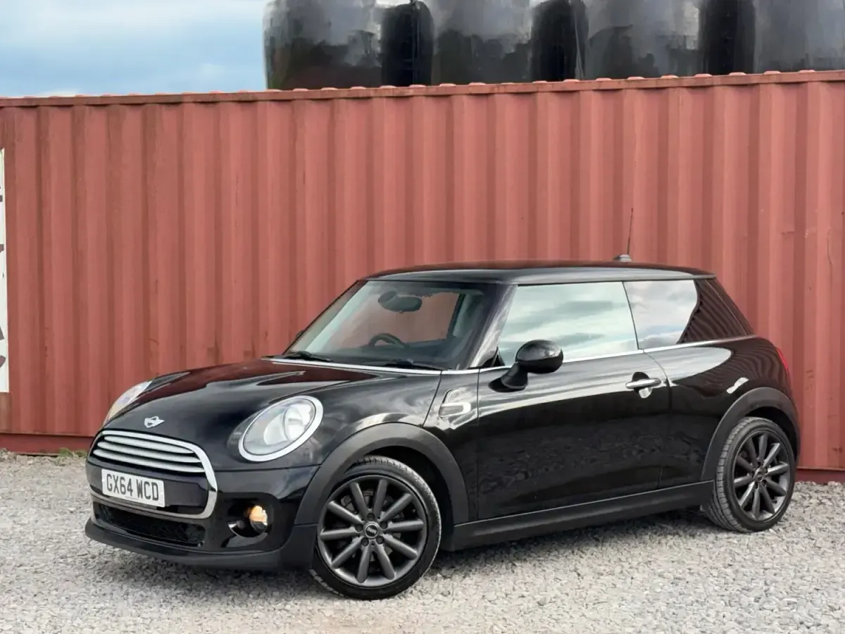 Used Mini Cooper Hatch 136 HP (100 kW) 2014 Black Hatchback