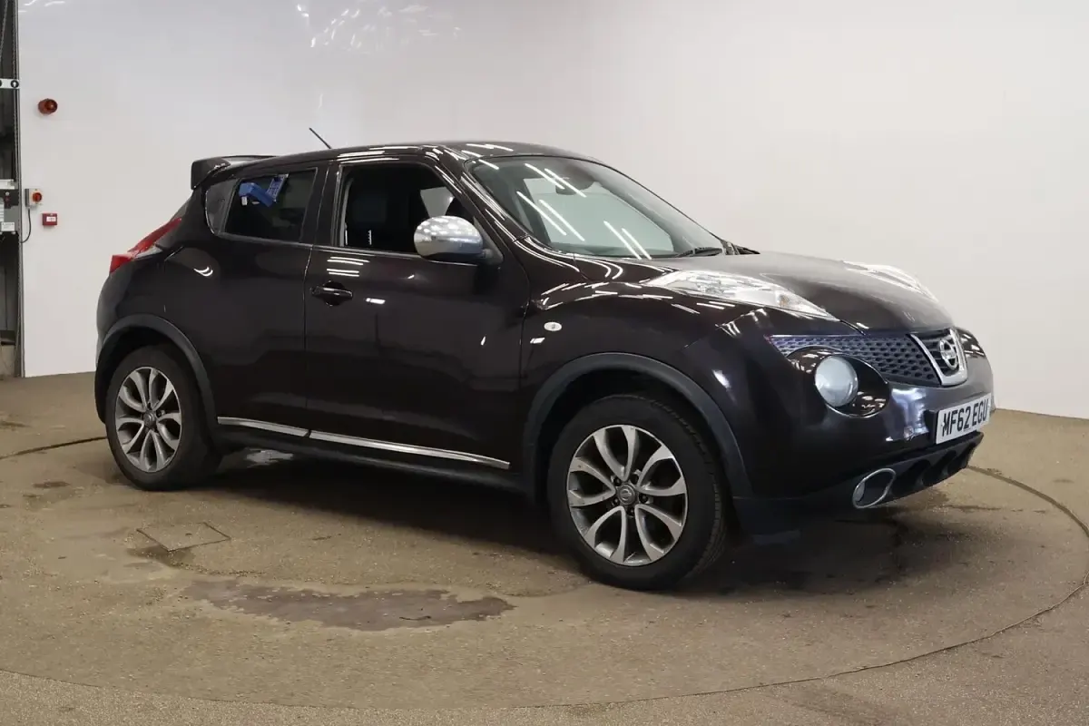 Used Nissan Juke Shiro 110 HP (80 kW) 2012 Mauve/purple SUV